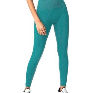 Seamless yoga pants